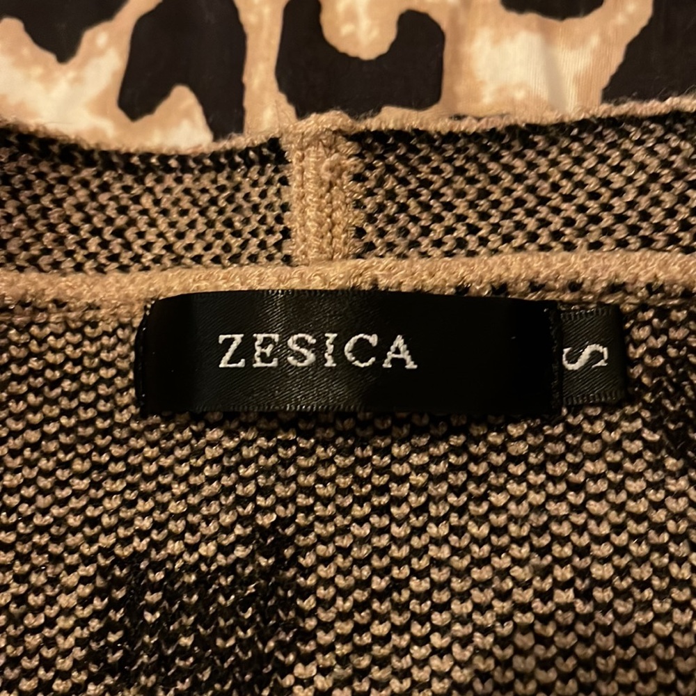 Leopard Cardigan - Picture 2 of 3